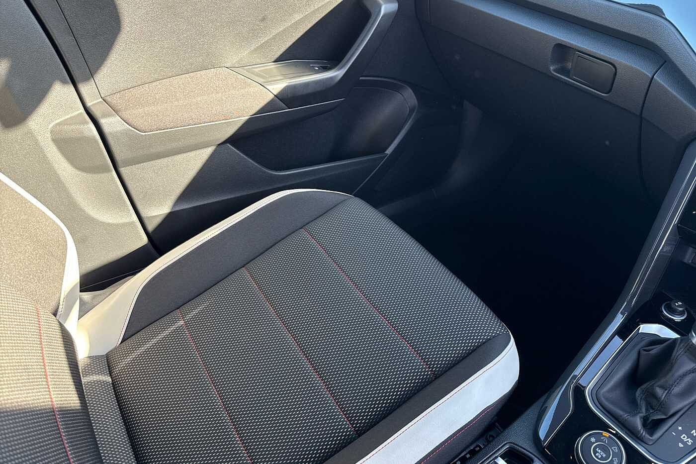 Used Volkswagen T-Roc 2018 for sale - 76033212: Photo 21