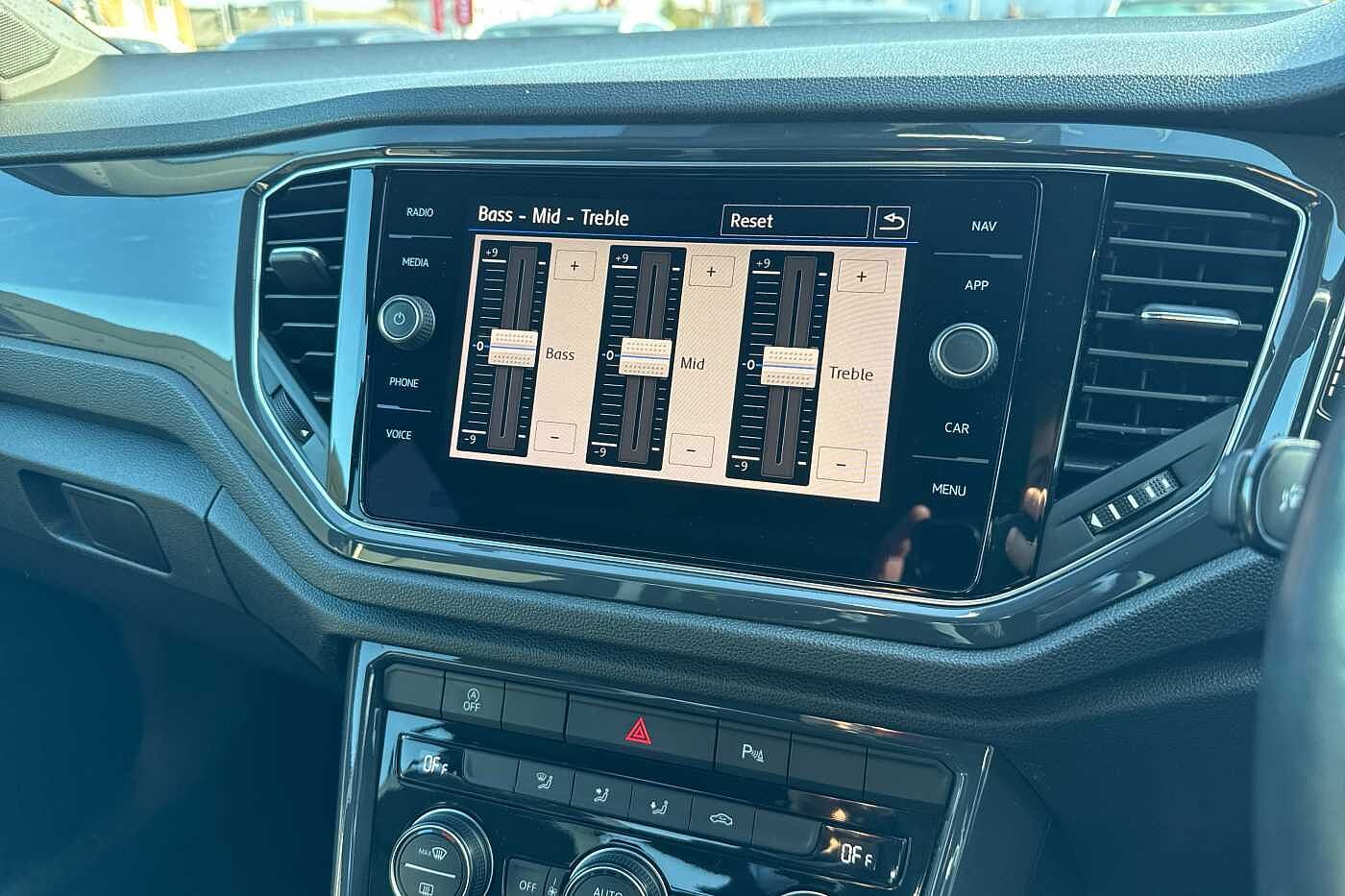 Used Volkswagen T-Roc 2018 for sale - 76033212: Photo 28