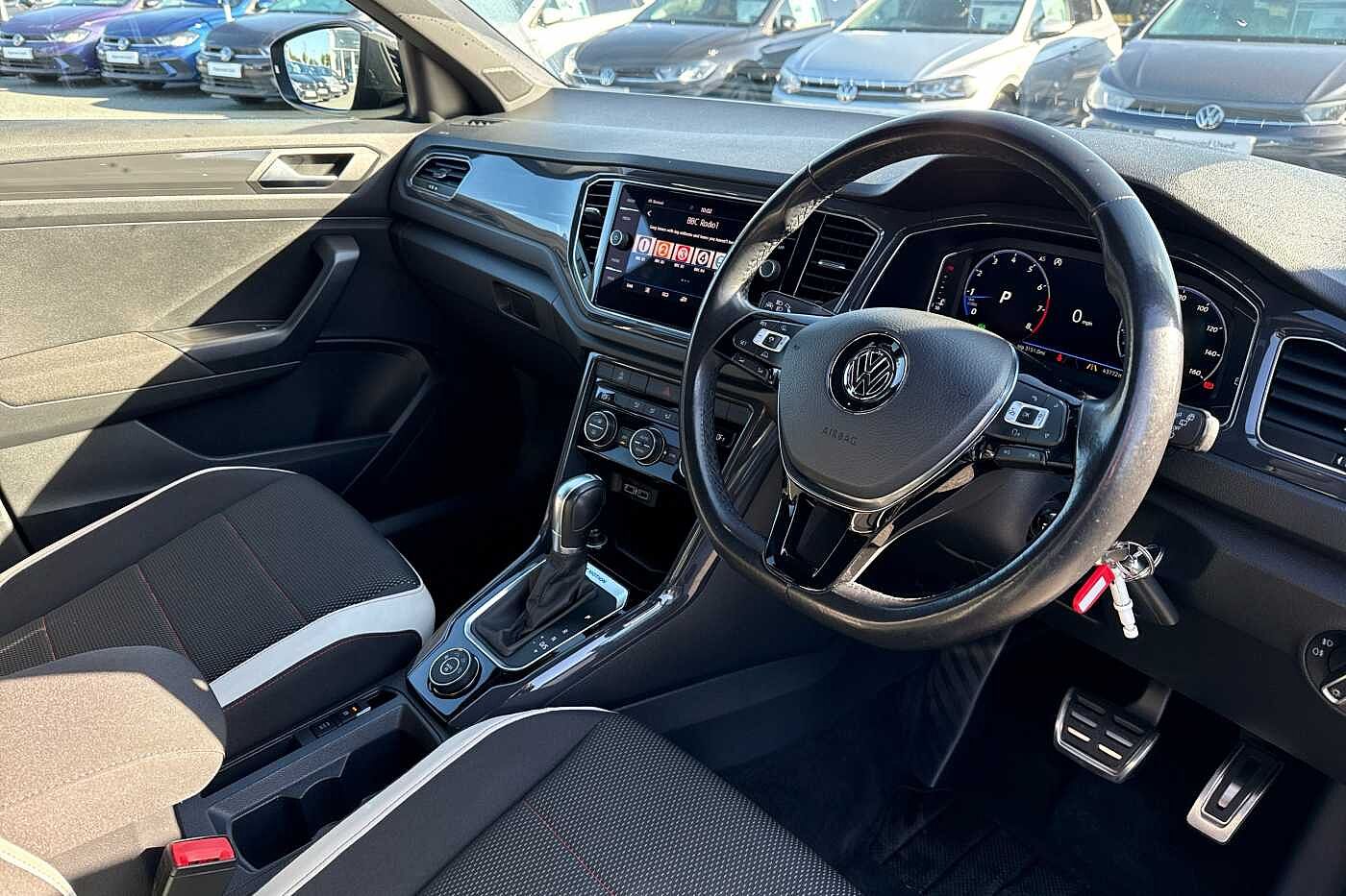 Used Volkswagen T-Roc 2018 for sale - 76033212: Photo 6