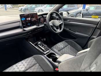 Used Volkswagen Golf 2025 for sale - 75104177: Photo