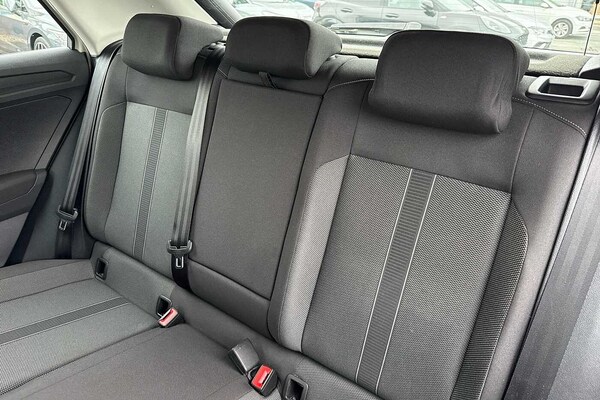 Used Volkswagen T-Roc 2023 for sale - 76228853: Photo 11