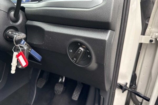 Used Volkswagen T-Roc 2023 for sale - 76228853: Photo 17