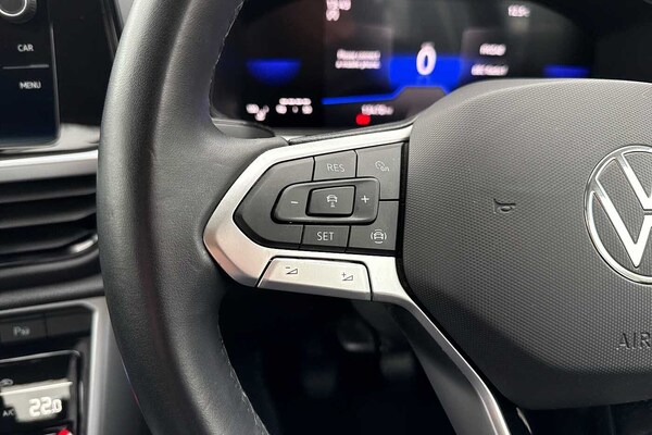 Used Volkswagen T-Roc 2023 for sale - 76228853: Photo 19