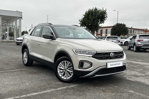 Used Volkswagen T-Roc 2023 for sale - 76228853: Photo 1