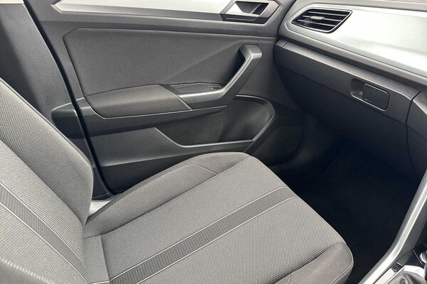 Used Volkswagen T-Roc 2023 for sale - 76228853: Photo 24