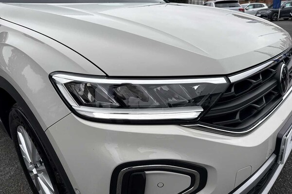 Used Volkswagen T-Roc 2023 for sale - 76228853: Photo 35