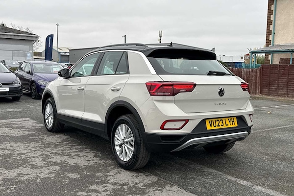 Used Volkswagen T-Roc 2023 for sale - 76228853: Photo 3