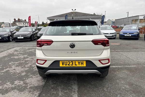 Used Volkswagen T-Roc 2023 for sale - 76228853: Photo 41