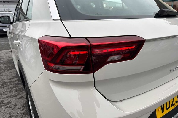 Used Volkswagen T-Roc 2023 for sale - 76228853: Photo 42