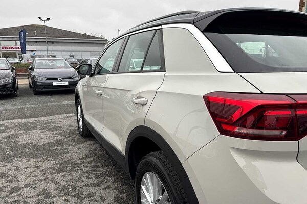 Used Volkswagen T-Roc 2023 for sale - 76228853: Photo 44