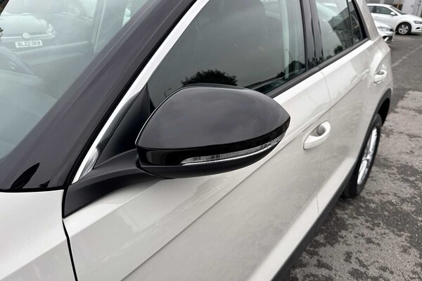 Used Volkswagen T-Roc 2023 for sale - 76228853: Photo 46