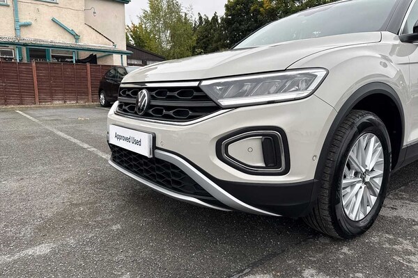Used Volkswagen T-Roc 2023 for sale - 76228853: Photo 48