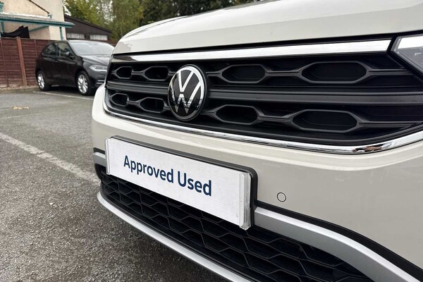 Used Volkswagen T-Roc 2023 for sale - 76228853: Photo 49
