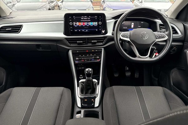 Used Volkswagen T-Roc 2023 for sale - 76228853: Photo 8