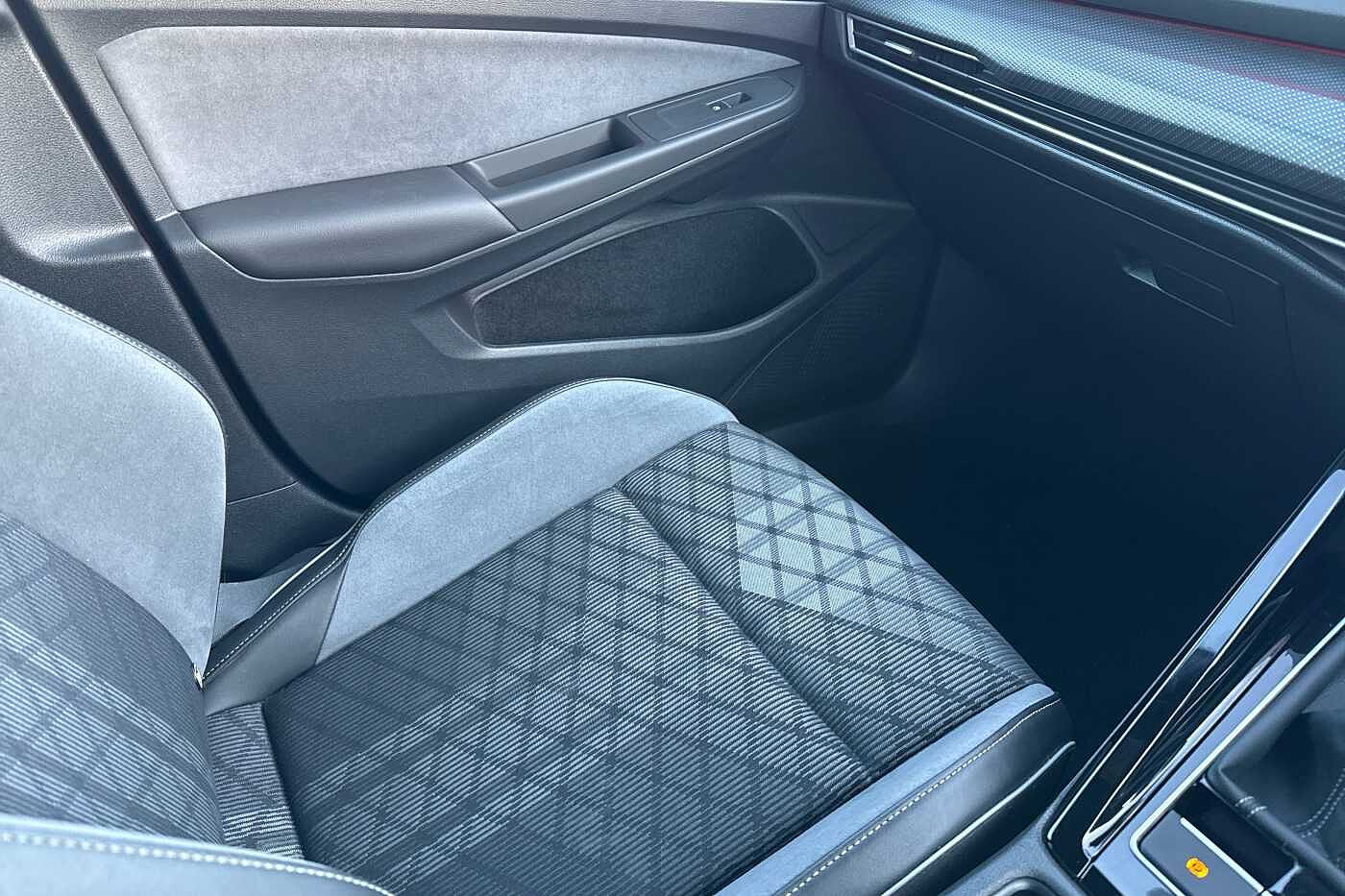 Used Volkswagen Golf 2024 for sale - 76586526: Photo 24