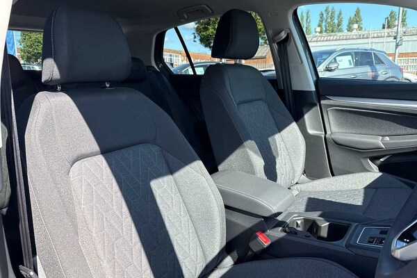 Used Volkswagen Golf 2025 for sale - 75128421: Photo 17