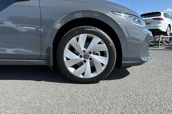 Used Volkswagen Golf 2025 for sale - 75128421: Photo 5