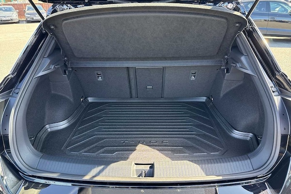 Used Volkswagen T-Roc 2025 for sale - 75155450: Photo 12