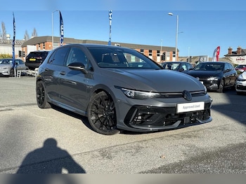 Used Volkswagen Golf 2025 for sale - 77412997: Photo