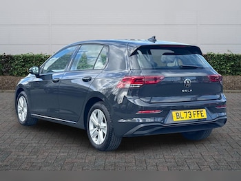 Used Volkswagen Golf 2023 for sale - 77840916: Photo