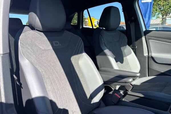 Used Volkswagen ID.4 2025 for sale - 75128431: Photo 17