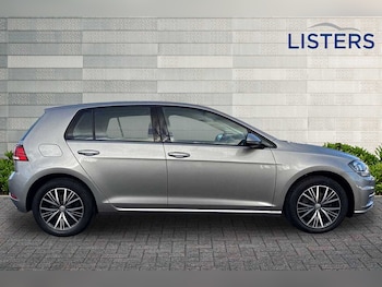 Used Volkswagen Golf 2018 for sale - 76888328: Photo