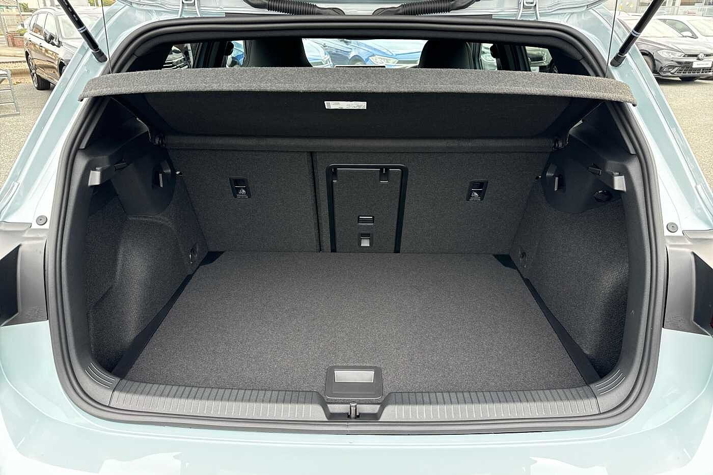 Used Volkswagen Golf 2025 for sale - 76139642: Photo 12