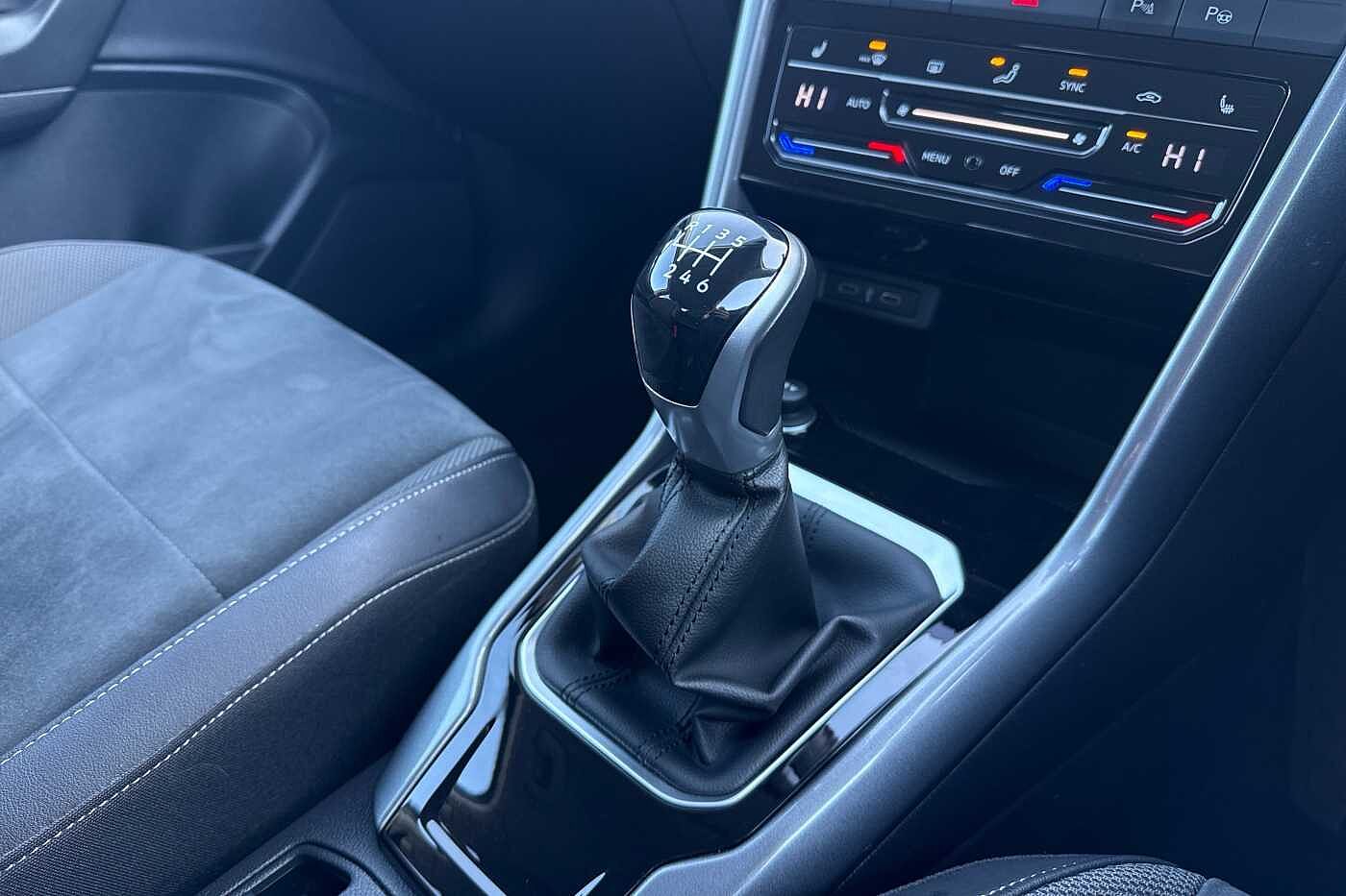 Used Volkswagen T-Roc 2022 for sale - 76692701: Photo 10