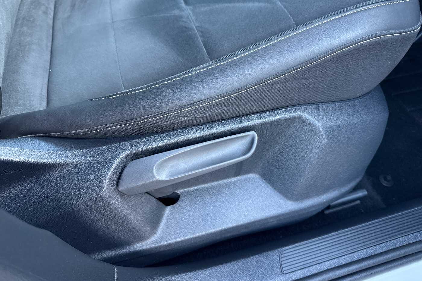 Used Volkswagen T-Roc 2022 for sale - 76692701: Photo 16