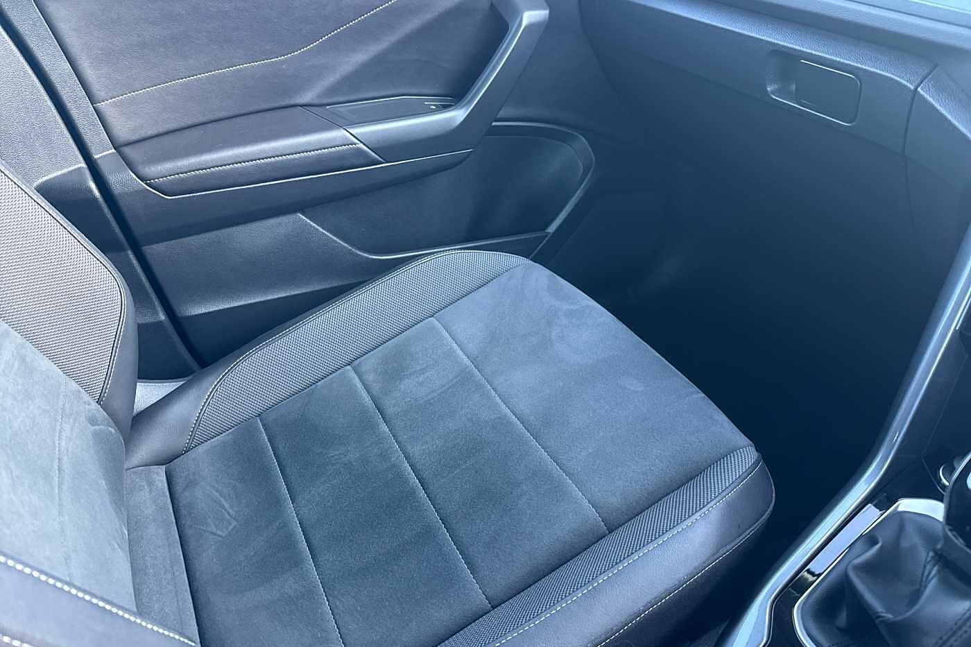 Used Volkswagen T-Roc 2022 for sale - 76692701: Photo 24