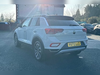 Used Volkswagen T-Roc 2022 for sale - 76692701: Photo