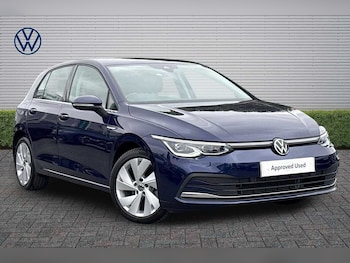 Used Volkswagen Golf 2023 for sale - 78948136: Photo