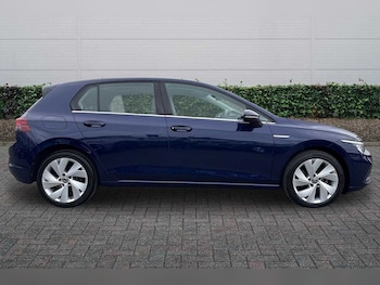 Used Volkswagen Golf 2023 for sale - 78948136: Photo