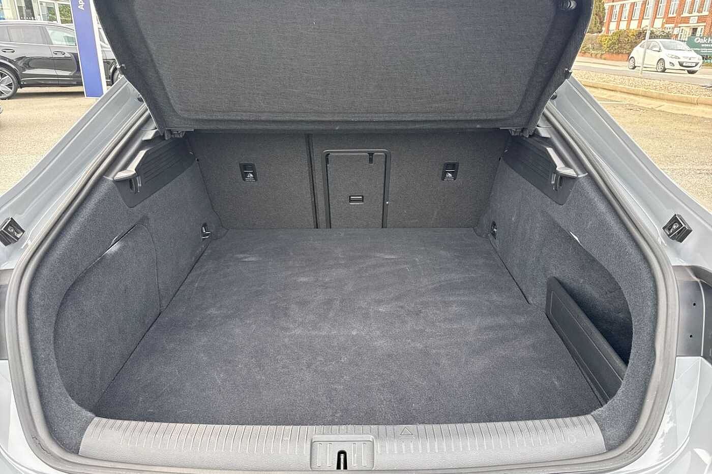 Used Volkswagen Arteon 2023 for sale - 77994890: Photo 11