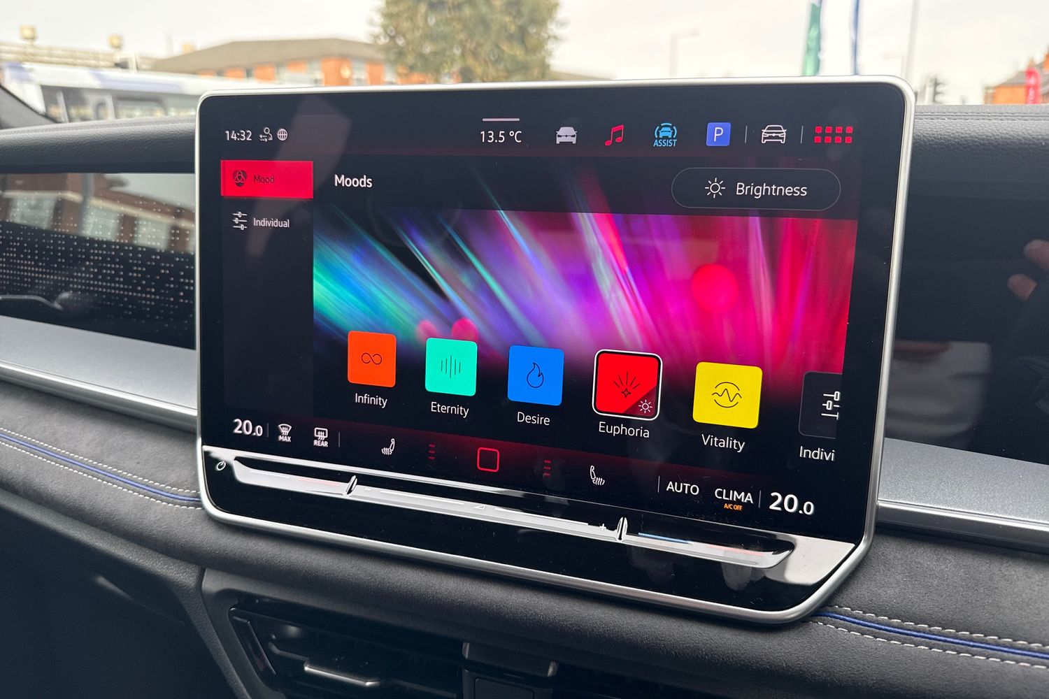 Used Volkswagen Touran 2026 for sale - 77994897: Photo 23