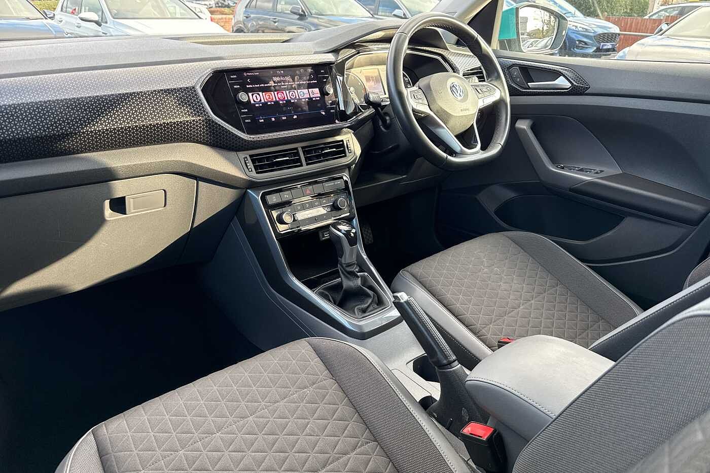 Used Volkswagen T-Cross 2019 for sale - 76458572: Photo 2