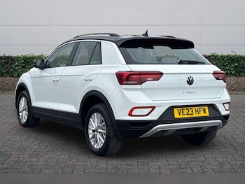 Used Volkswagen T-Roc 2023 for sale - 77770723: Photo