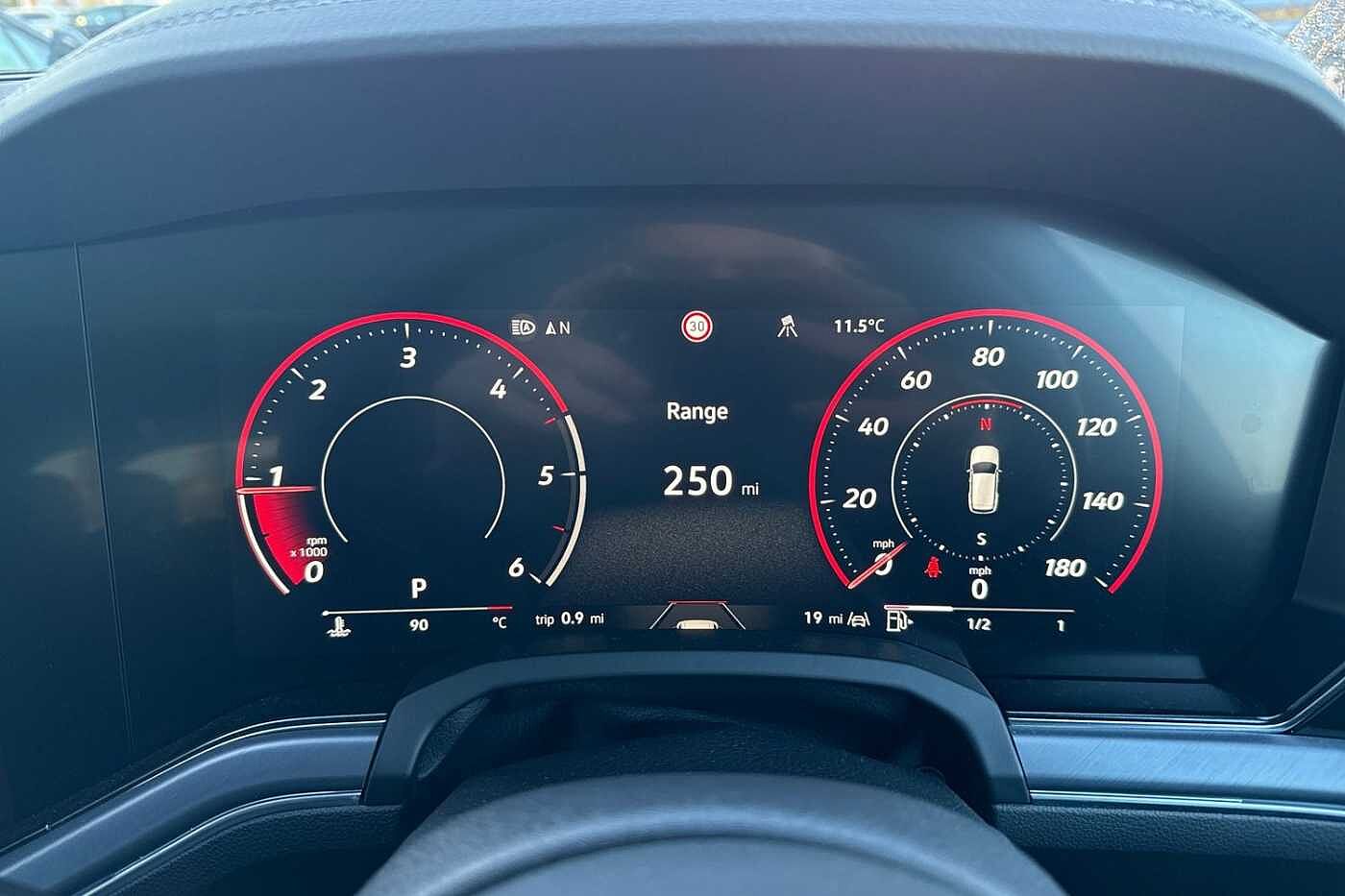 Used Volkswagen Touareg 2025 for sale - 77587958: Photo 13