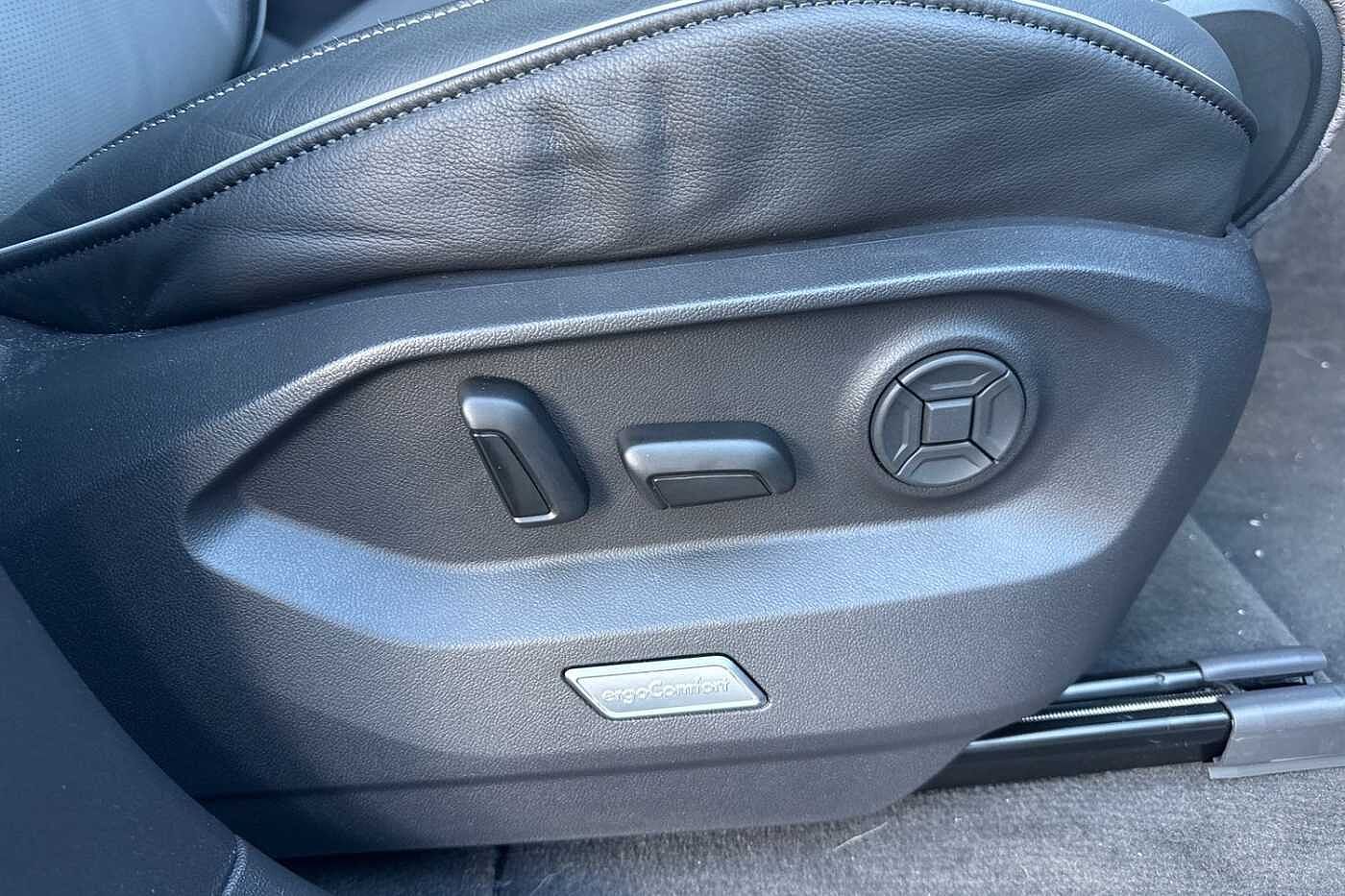 Used Volkswagen Touareg 2025 for sale - 77587958: Photo 14