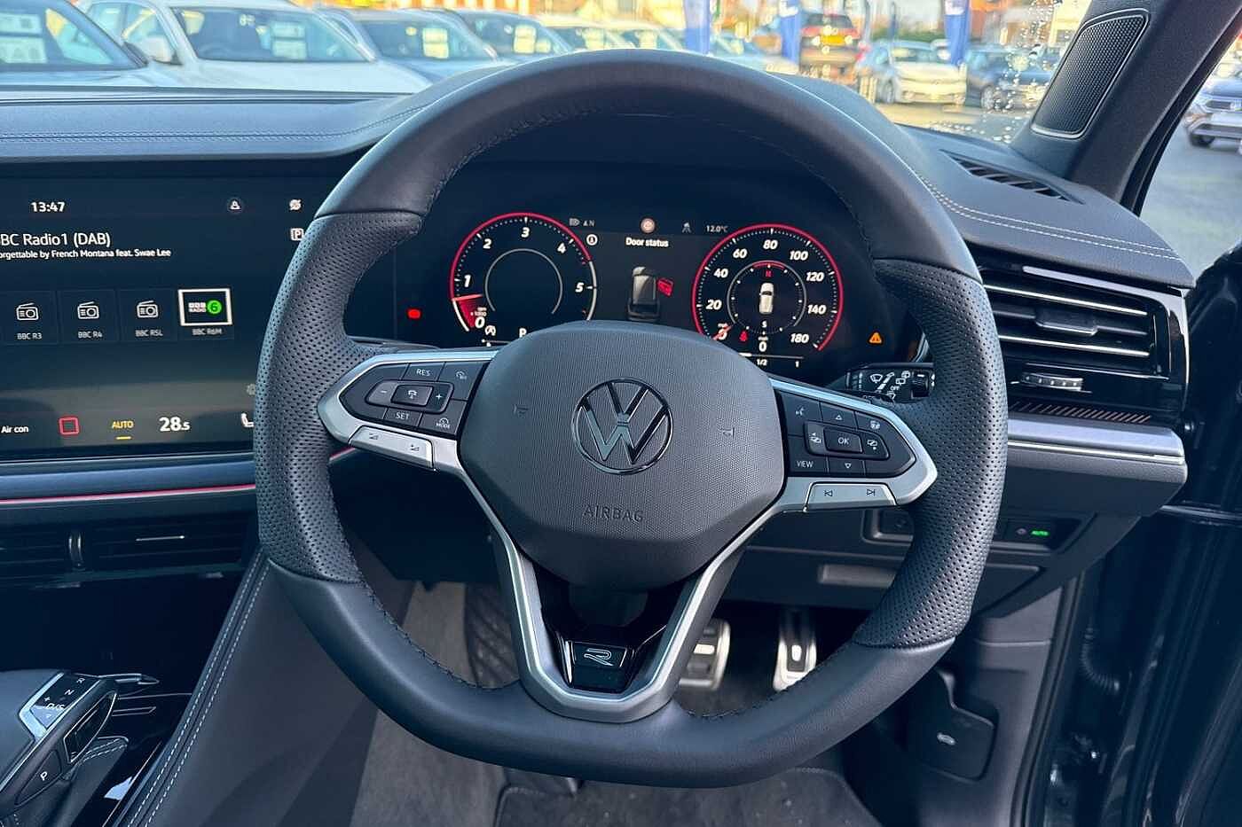 Used Volkswagen Touareg 2025 for sale - 77587958: Photo 17