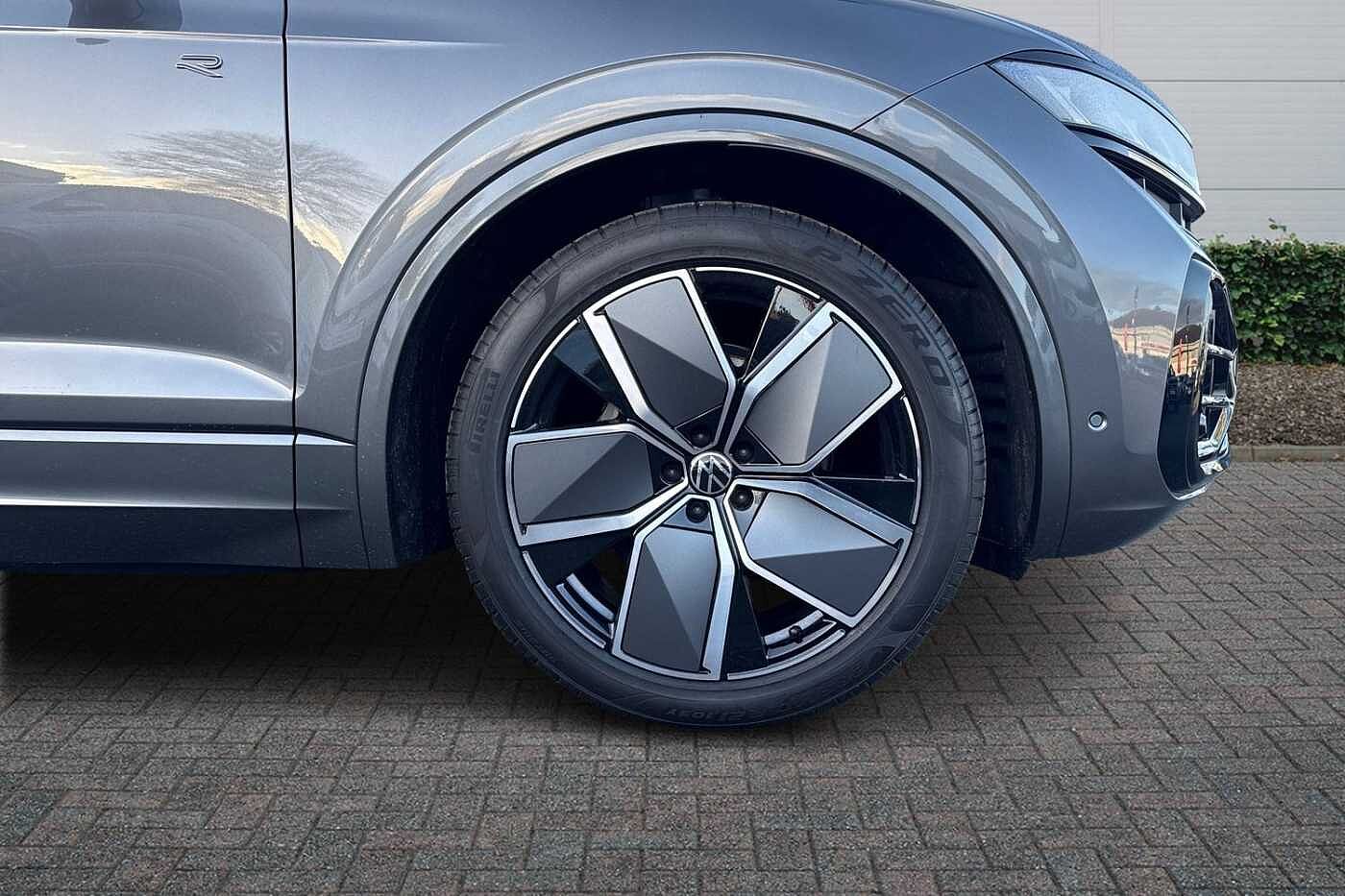 Used Volkswagen Touareg 2025 for sale - 77587958: Photo 5