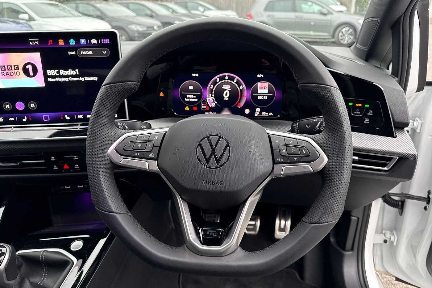 Used Volkswagen Golf 2025 for sale - 76458610: Photo 16