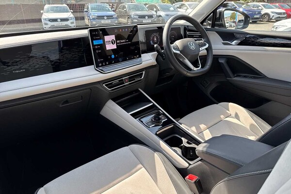 Used Volkswagen Tiguan 2024 for sale - 74522829: Photo 2