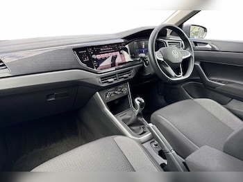 Used Volkswagen Polo 2024 for sale - 78493275: Photo