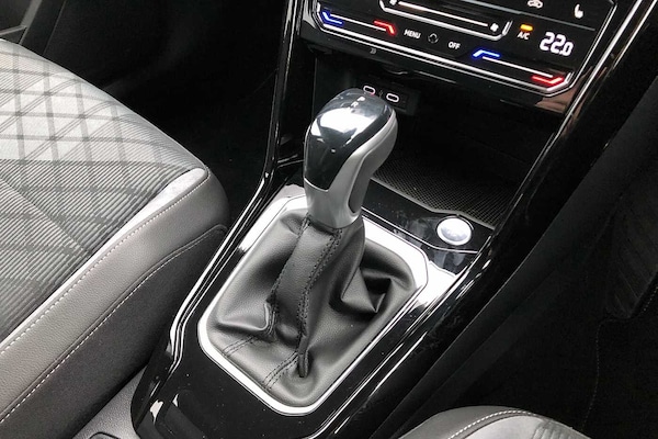 Used Volkswagen T-Roc 2023 for sale - 76228867: Photo 10