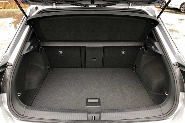 Used Volkswagen T-Roc 2023 for sale - 76228867: Photo 12