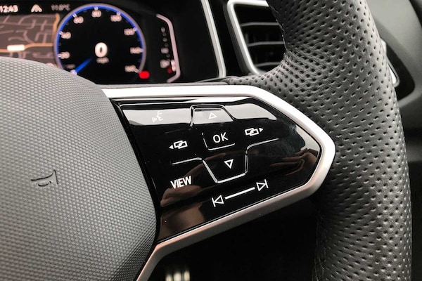 Used Volkswagen T-Roc 2023 for sale - 76228867: Photo 14