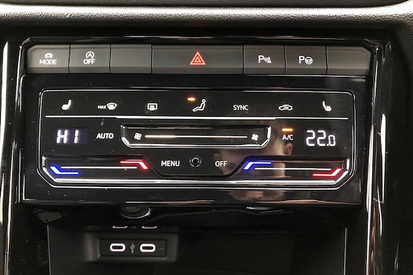 Used Volkswagen T-Roc 2023 for sale - 76228867: Photo 18