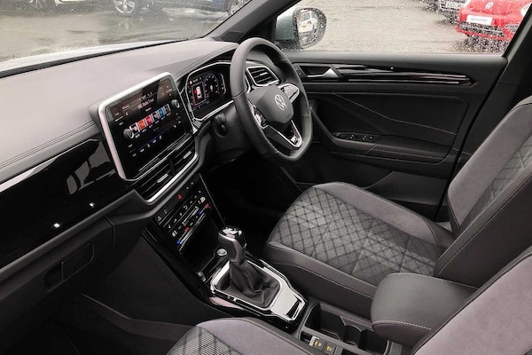 Used Volkswagen T-Roc 2023 for sale - 76228867: Photo 2