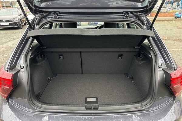 Used Volkswagen Polo 2024 for sale - 72804383: Photo 12